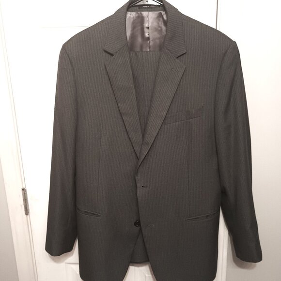 Michael Kors Men 2 Piece Gray Pinstripe Suit - Picture 3 of 16
